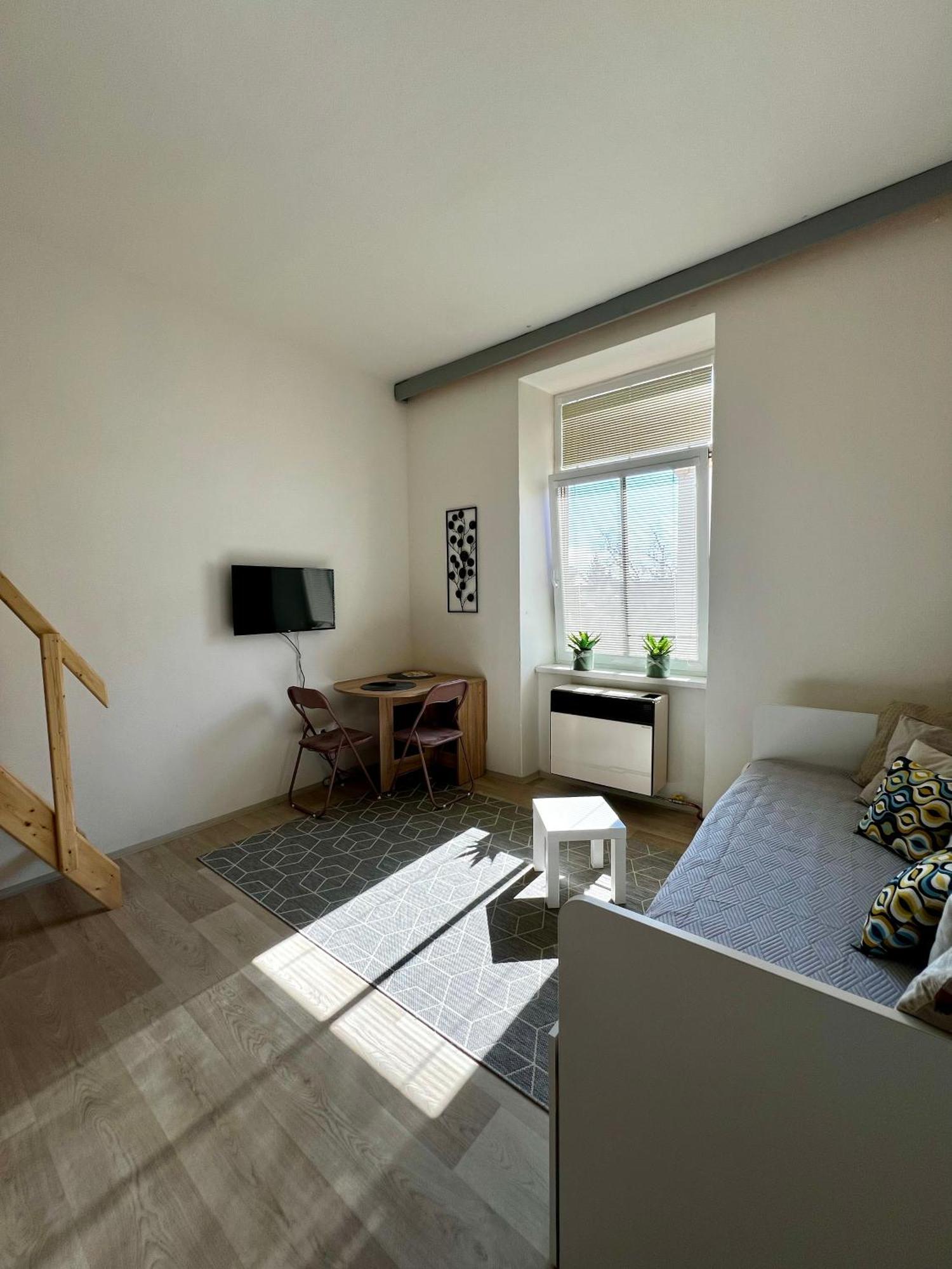 צ'סקה בודיוביצה Apartman Zlata Hvezda מראה חיצוני תמונה